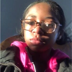 Meet your Posher, Monae